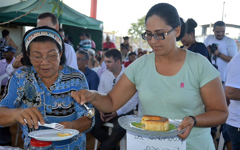 Concurso-e-destaque-na-4-Festa-da-Mandioca-do-Racho-Azul_007-Foto-ROBSON-PAIVA