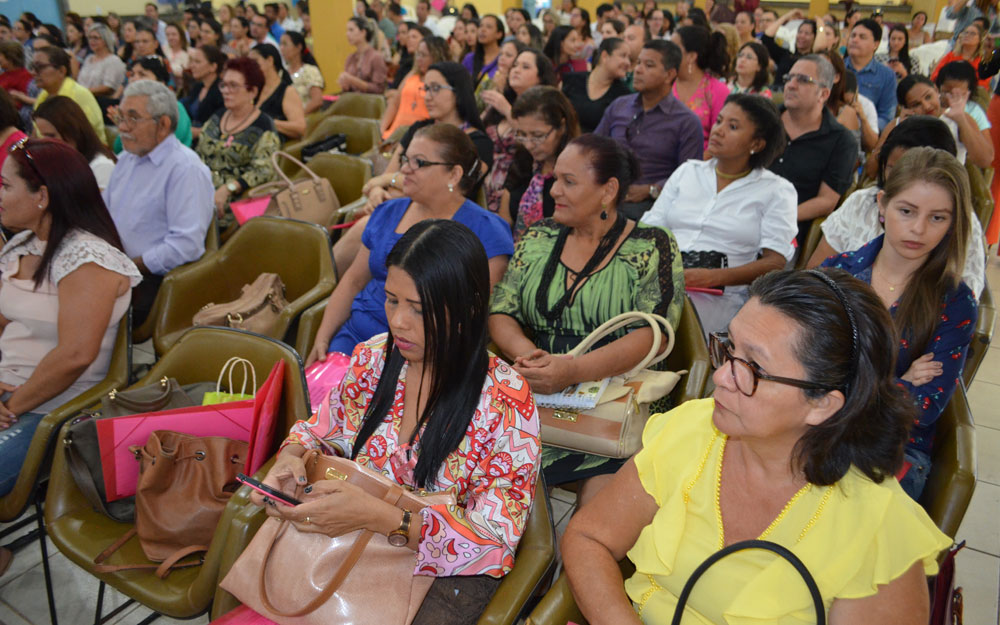 O evento abordou temas ligados à saúde e à violência contra a mulher.