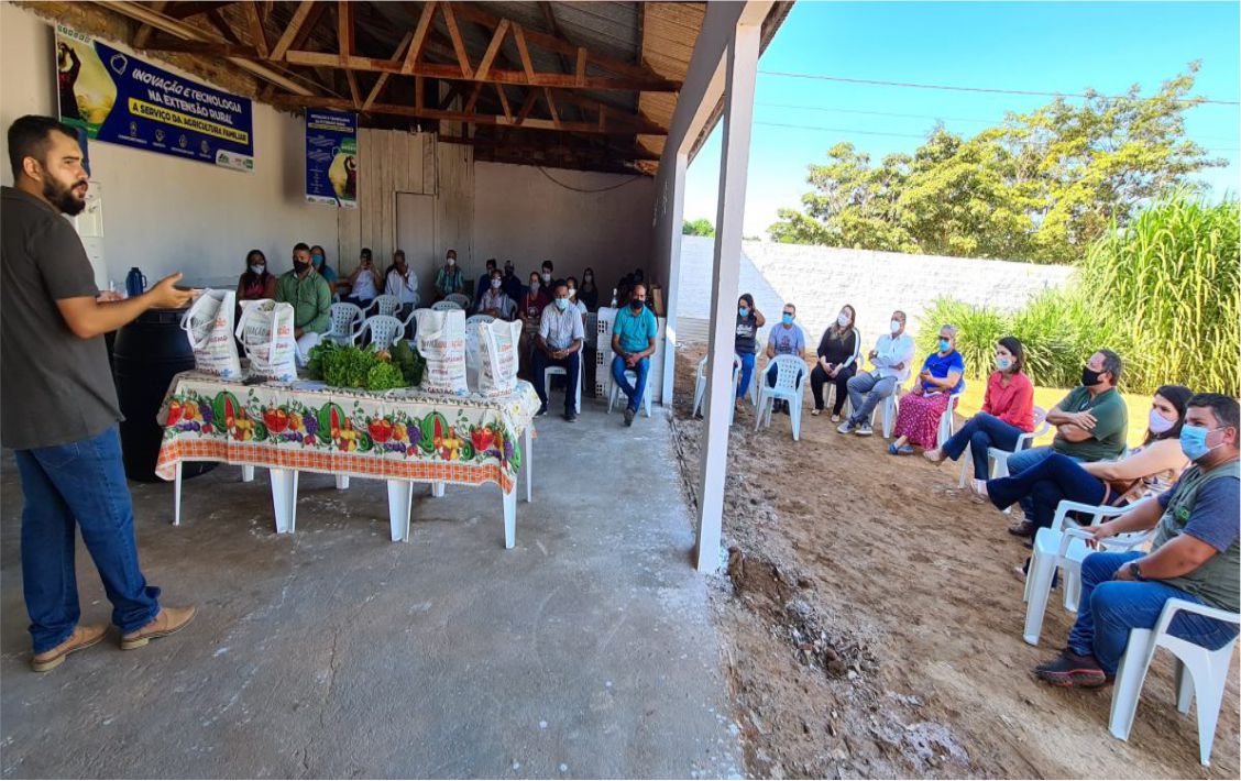 Produtores vão receber orientações técnicas dos extensionistas durante a elaboração da horta doméstica.