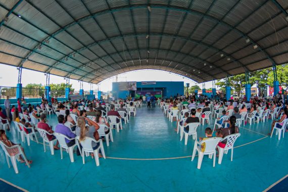 Sao-Miguel_entrega-kits-escolares-entrega-da-duplicacao-da-481_16.02.22_Foto_Daiane-Mendonca-26-570x380