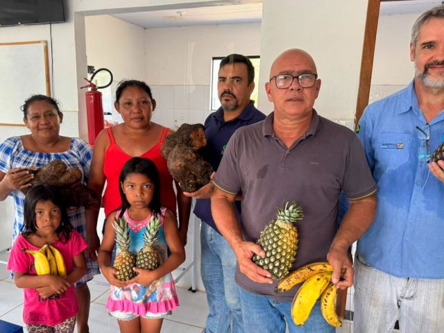 Governo de RO fortalece segurança alimentar com entrega do PAA Indígena à comunidade Arara-Karo em Ji-Paraná Governo de RO fortalece segurança alimentar com entrega do PAA Indígena à comunidade Arara-Karo em Ji-Paraná