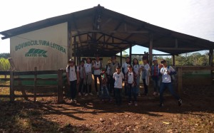 Excursao dos alunos de Alvorada ao Centrer 08jun2022 (3)